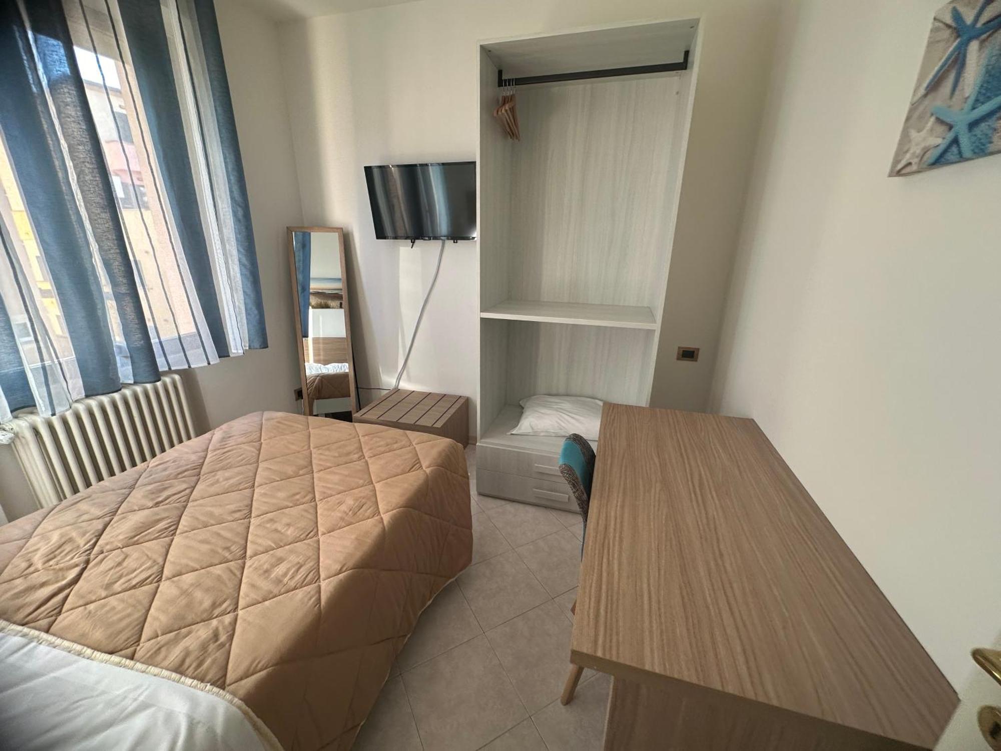Beach House Holiday Apartments Rimini Eksteriør bilde