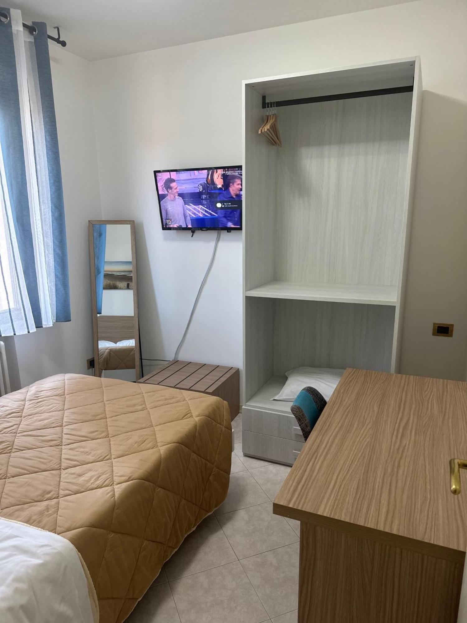 Beach House Holiday Apartments Rimini Eksteriør bilde