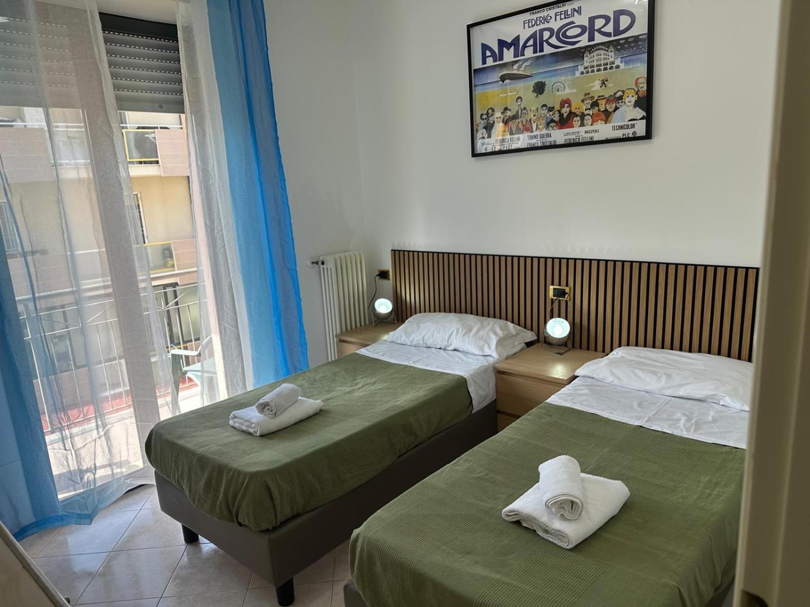 Beach House Holiday Apartments Rimini Eksteriør bilde